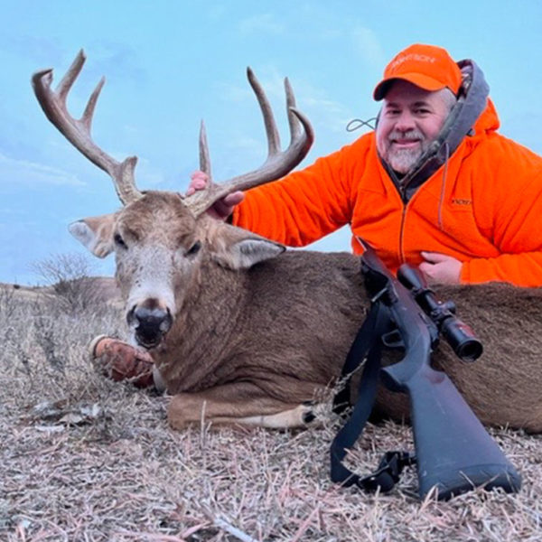 Kansas Whitetail Deer Hunting Guides Kansas Deer Hunting Outfitters