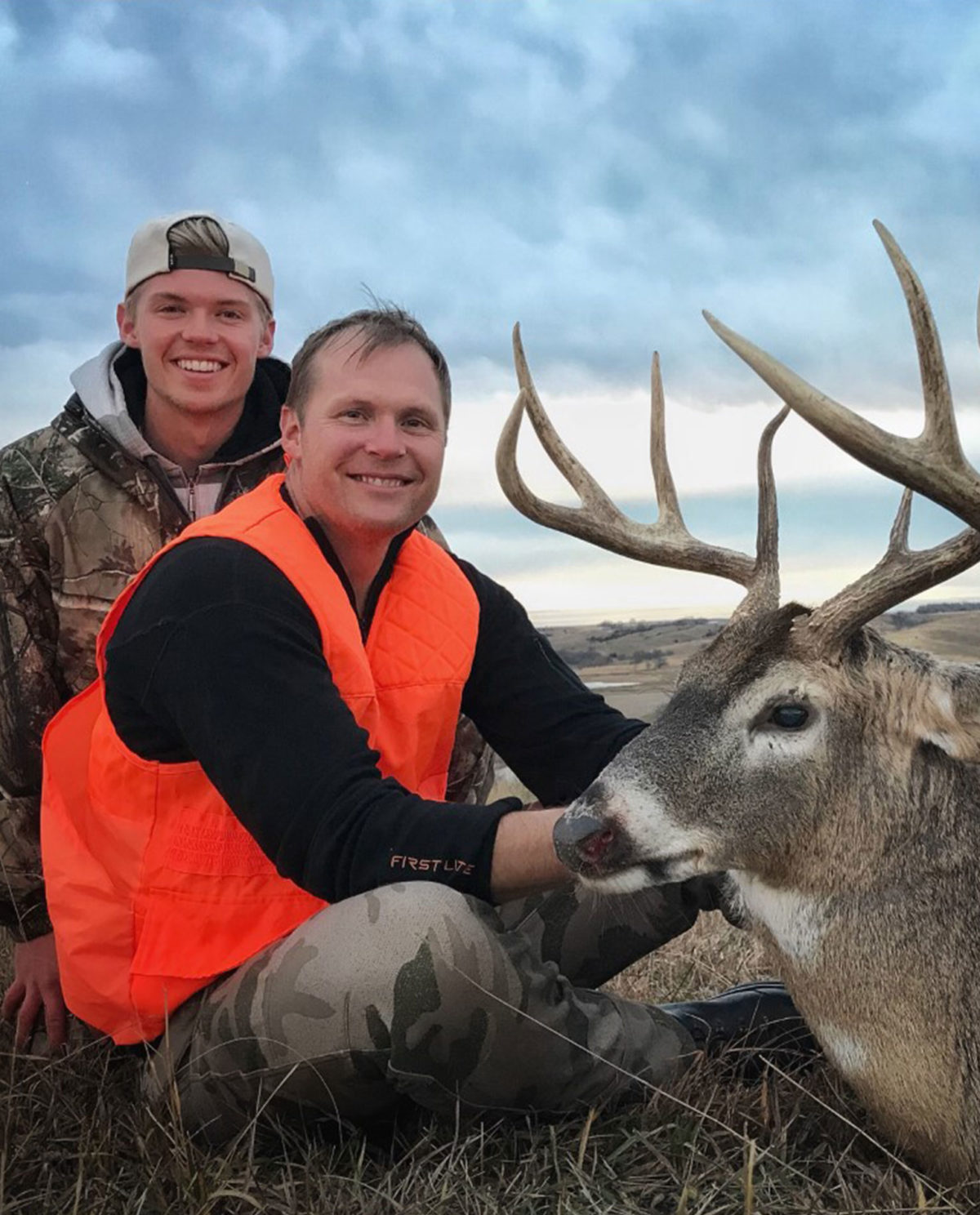 Nebraska Whitetail Deer Hunting Outfitters Big Game Hunting Guides