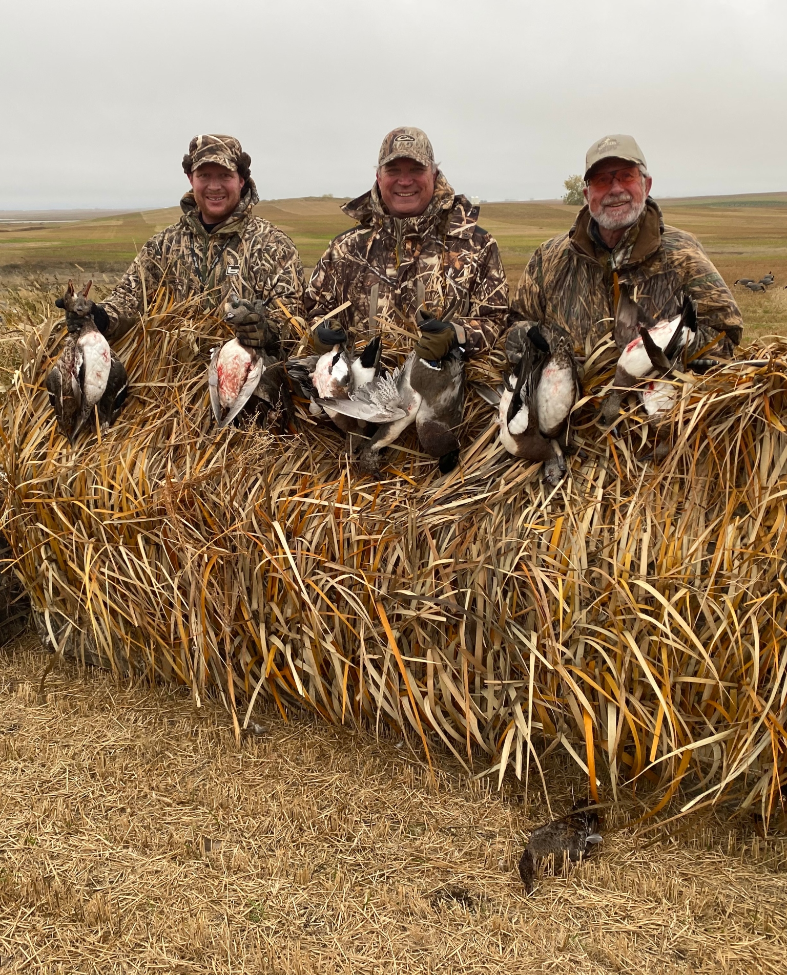 North Dakota Duck Hunting Guides & Goose Hunting Outfitters