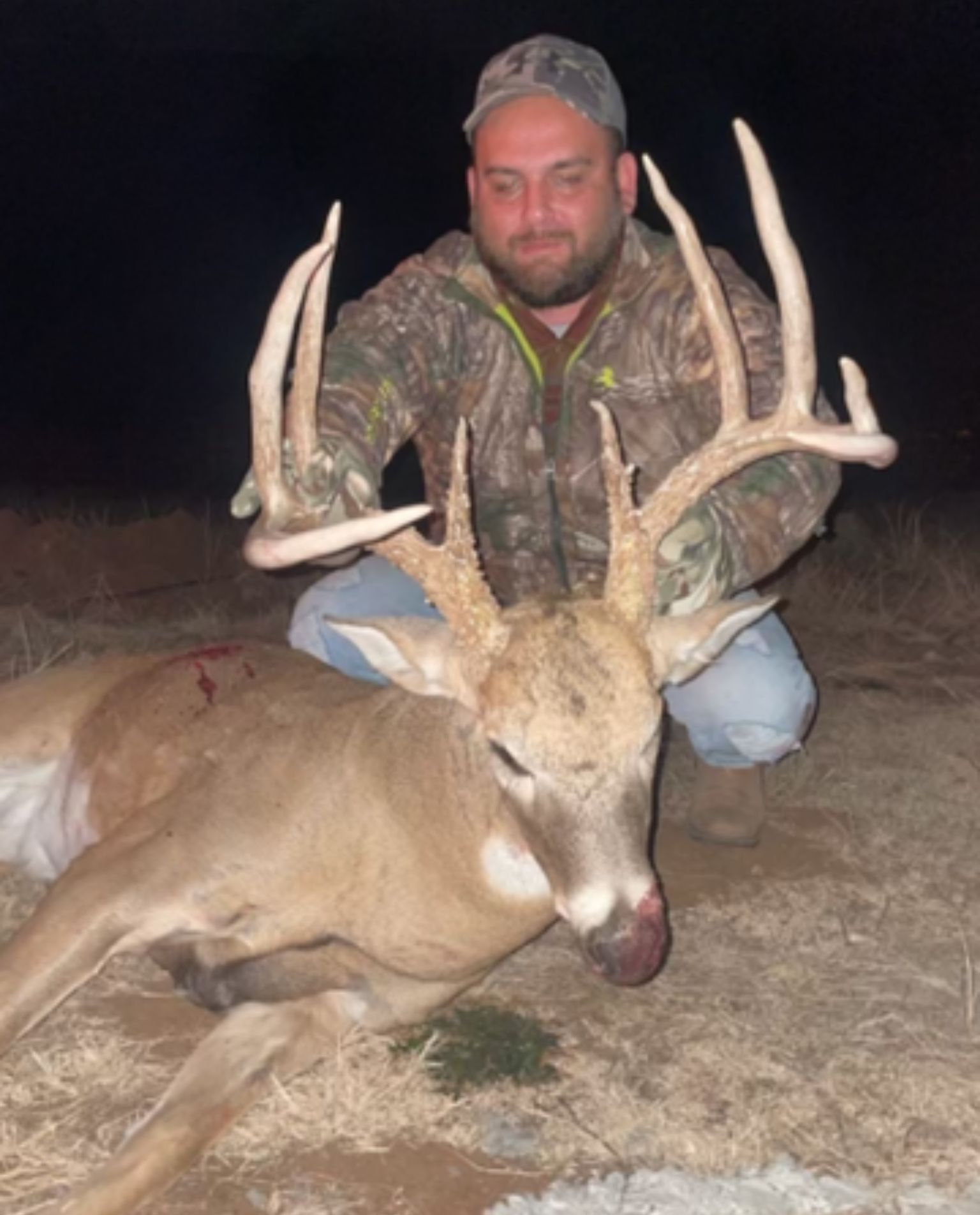 Oklahoma Whitetail Deer Hunting Outfitter Oklahoma Whitetail Deer Hunting Outfitter